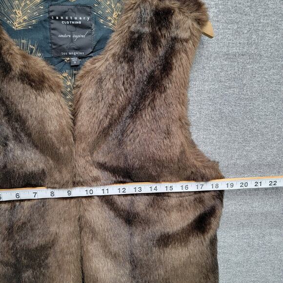 SANCTUARY COUTURE INSPIRED FAUX FUR VEST, SIZE S - Picture 5 of 6